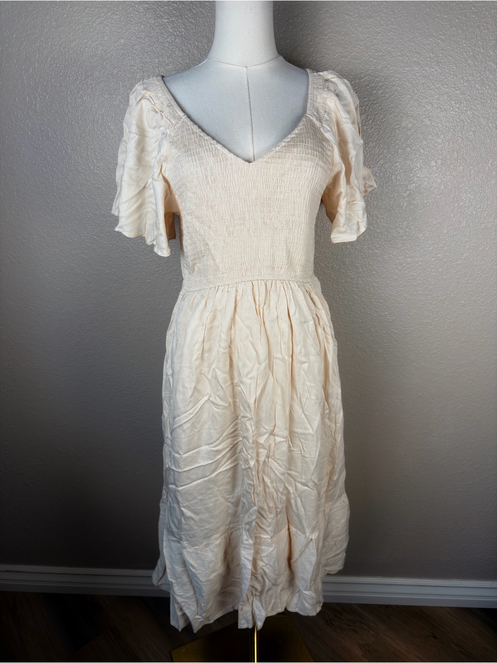 NWT Cream Smocked V-Neck Midi Dress with Flutter Sleeves, Large - Picture 5 of 10